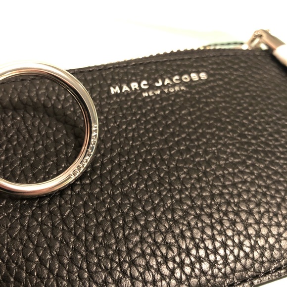 Marc Jacobs Gotham City Pebbled Leather Key Pouch - Picture 6 of 8
